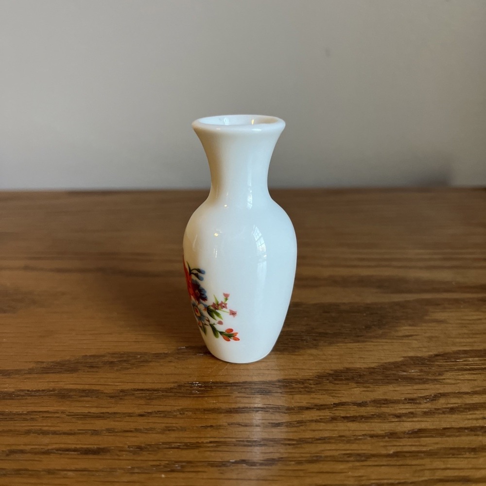 Vintage Miniature Vase Floral 2.5" Tall Orange Blue Floral Cottage Shabby Chic - Picture 2 of 7
